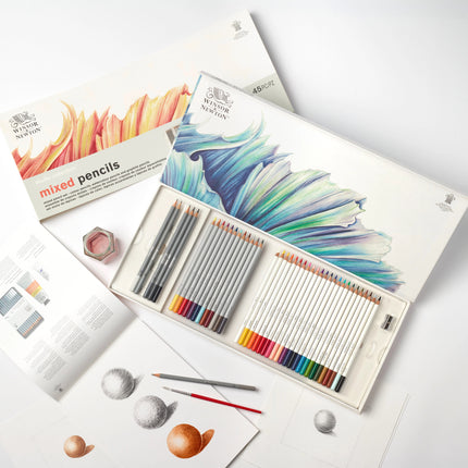 Winsor & Newton Studio - Mixed Pencil Set of 45